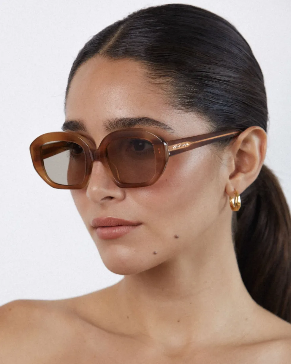 Hot 'Motel Musa' - Milk Tea Sunglasses
