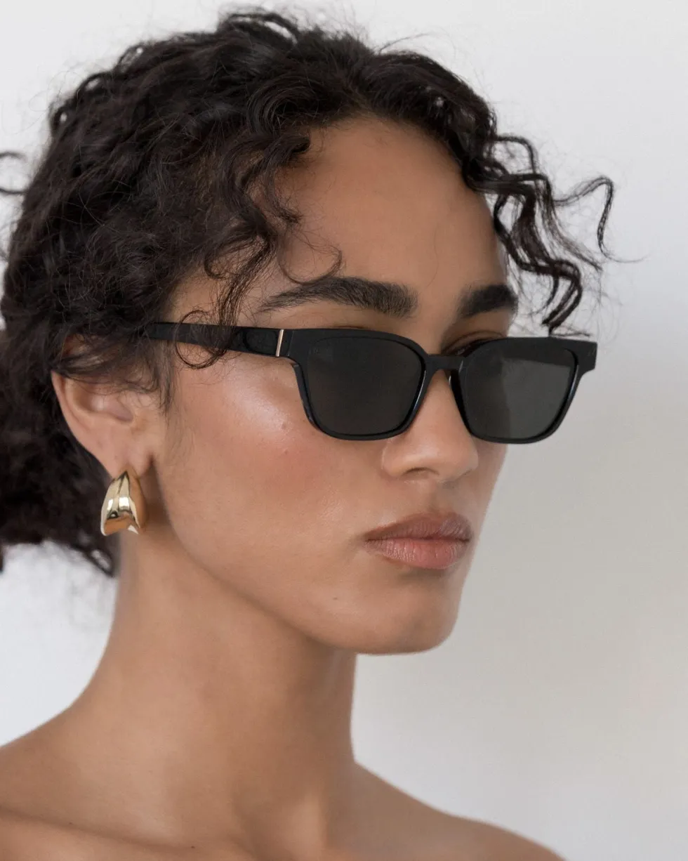Sale 'The Visionary' Sunglasses - Black Sunglasses